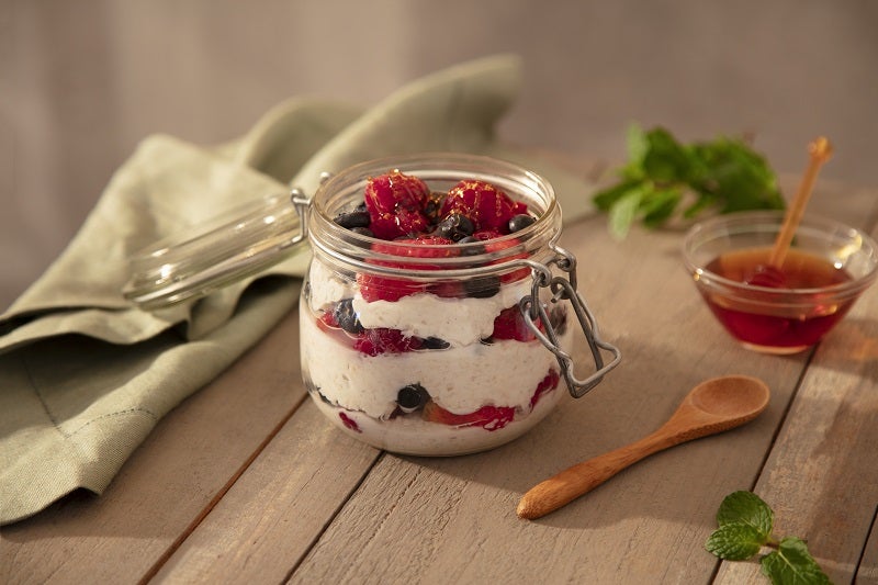 Overnight Oats de Frutas Vermelhas Receitas Nestlé