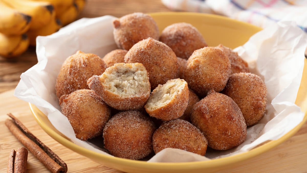 Fa A Esta Incr Vel Receita De Bolinho De Chuva Receitas Nestl