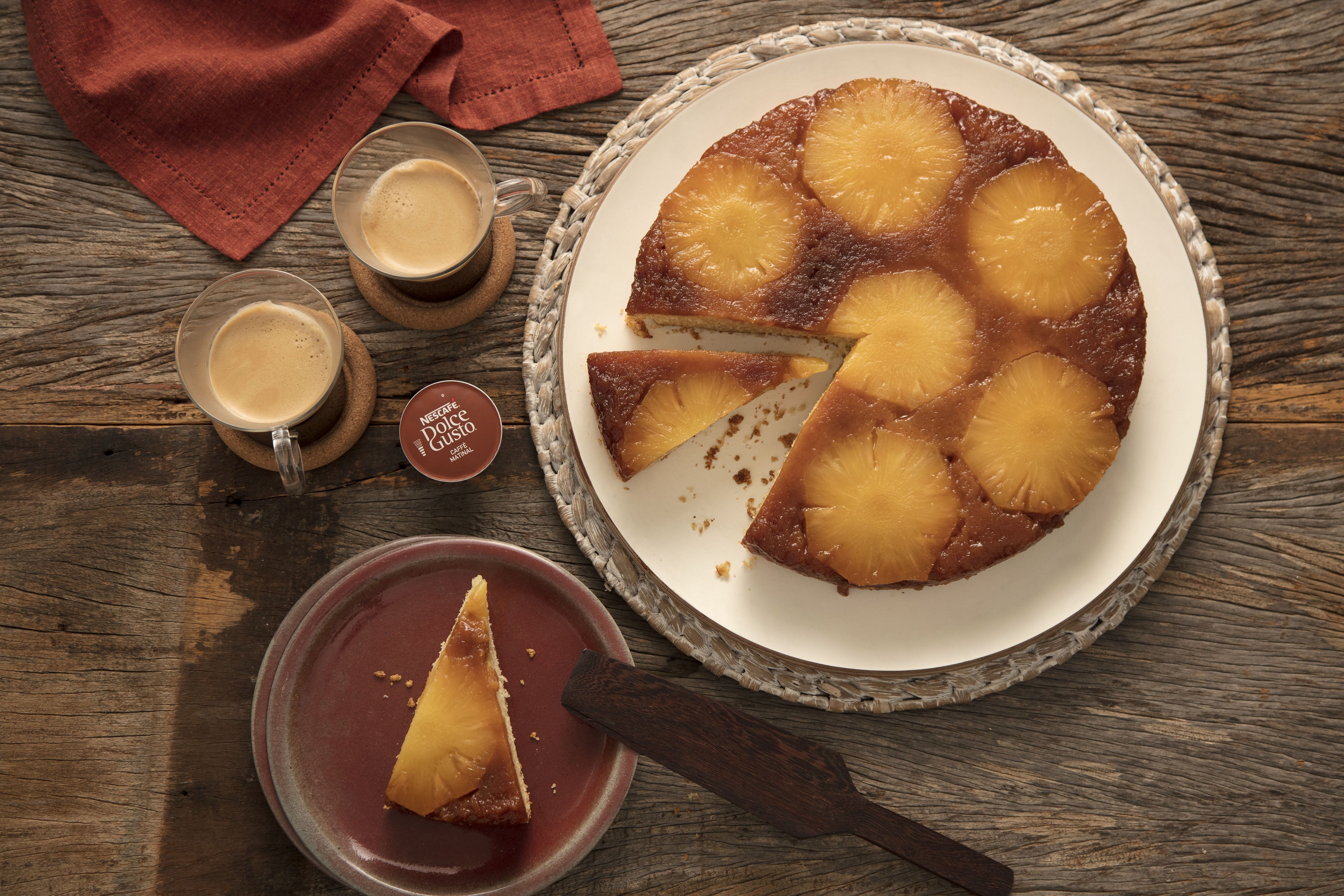 Bolo de Abacaxi  Receitas Nestlé