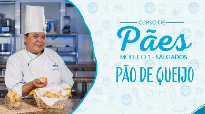 Montagem com a imagem de uma chefe com uniforme branco à esquerda e à direita o título da aula pão de queijo