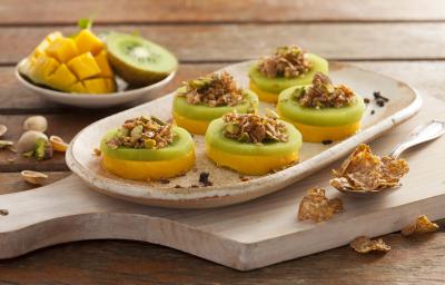 canapes-frutas-aromatizadas-crocante-nesfit-pistache-receitas-nestle