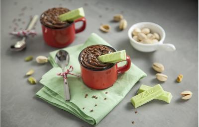 Brigadeiro-de-Colher-com-KitKat-Pistachio-receitas-NESTLÉ