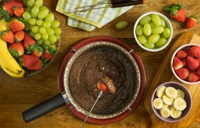 fondue-nesfit-bebida-aveia-cacau-receitas-nestle