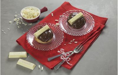 canapé-com-brigadeiro-kitkat-white-Receitas-NESTLÉ