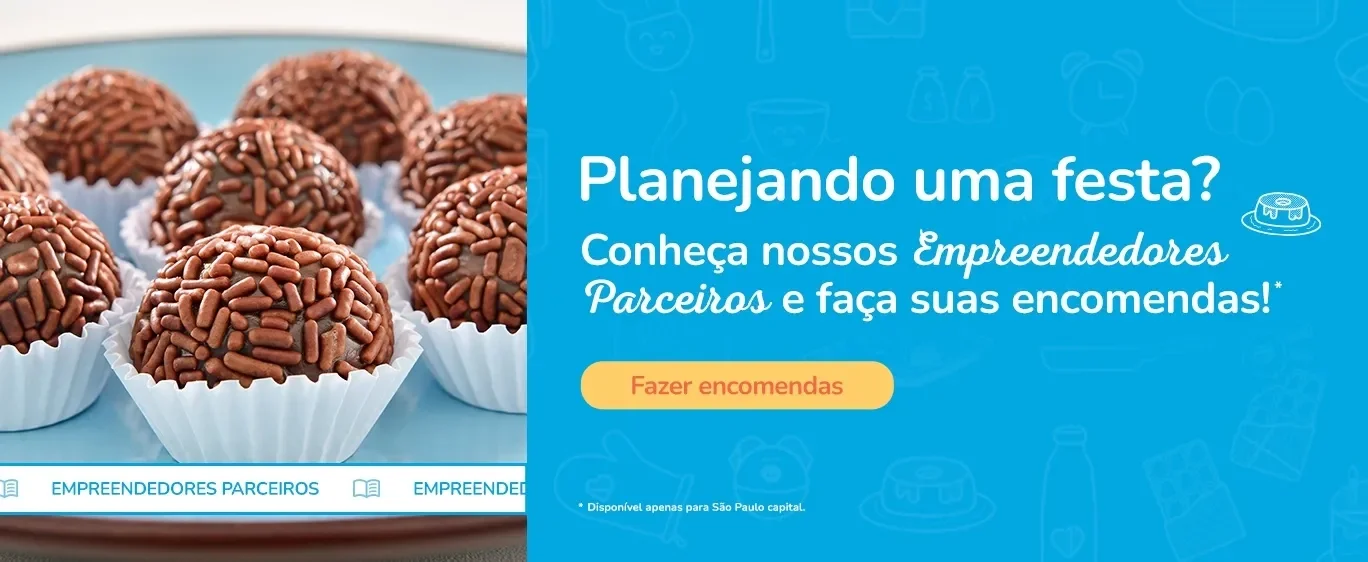 Imagem com vários brigadeiros de festa no lado esquerdo com fundo azul.